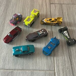 Eight Hot Wheels car kids racing multi color 8 toys racecars